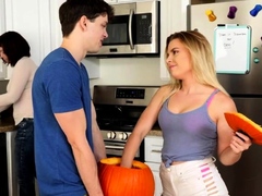 Pumpkin Fuck Stepsister - Aubrey Sinclair