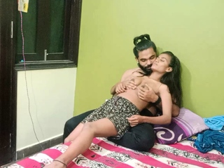 Juicy 18 Year Old Skinny Desi Girlfriend Sex